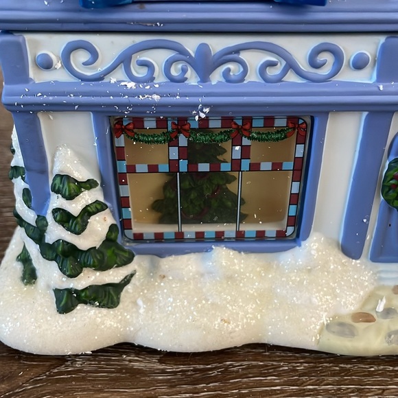 NEW Large PartyLite The Night Before Christmas Music Box Tea Light House - Picture 6 of 9